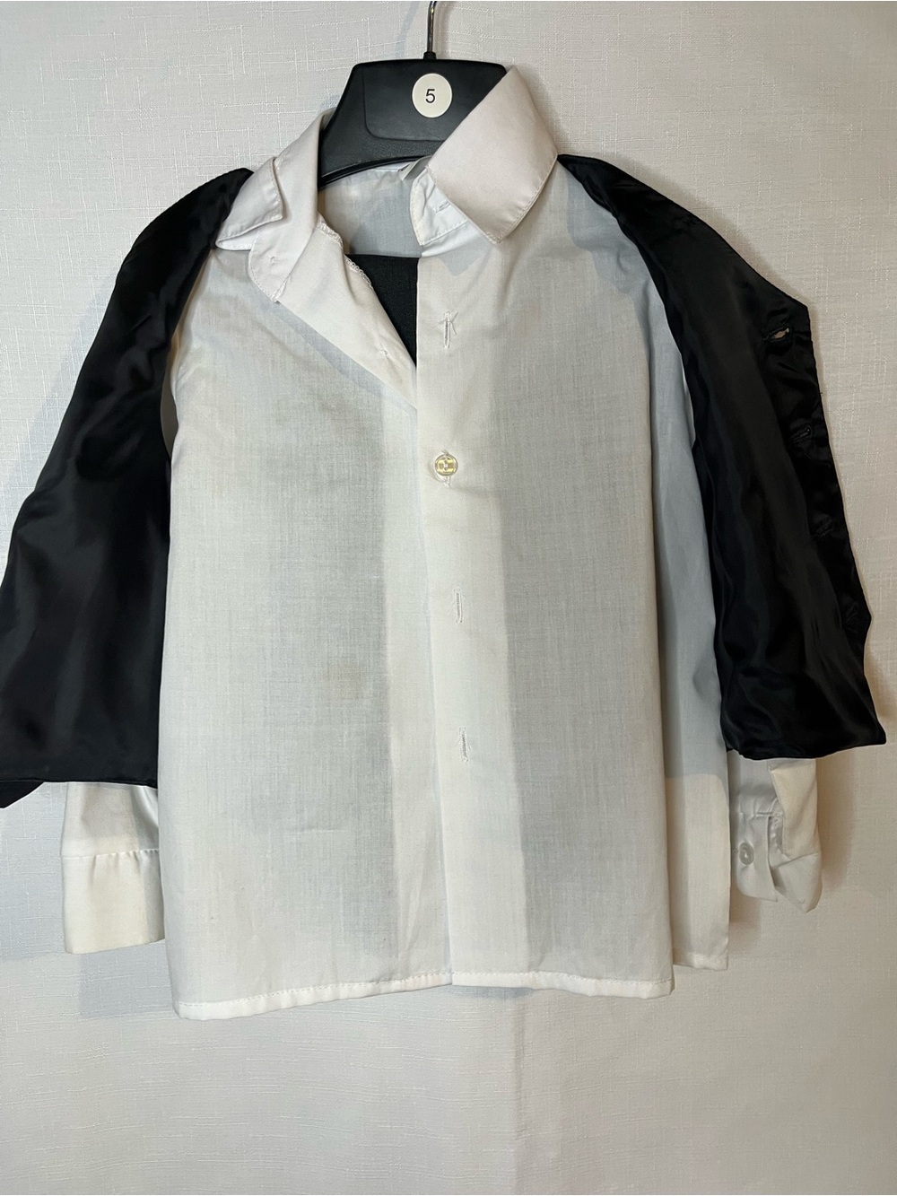 Toddler size 5 4 piece suit with 2 ties and suspenders - Picture 4 of 7